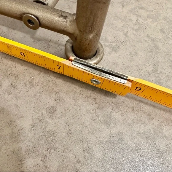 Vintage metal 2 tier wall table shelf gold brass tones tassels gorgeous like new - Picture 13 of 15